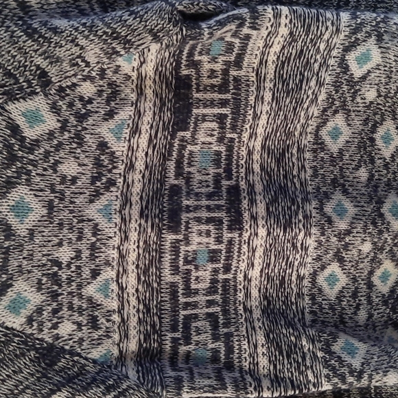 Hollister Knit Fringed Aztec Southwestern Sweater - Picture 3 of 4
